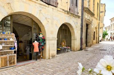 Boutique ephemere uzes victoria garcia